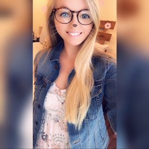 Meet your Posher, Tayler